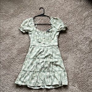 Trixxi Green Ruffled Puff Sleeve Sundress
